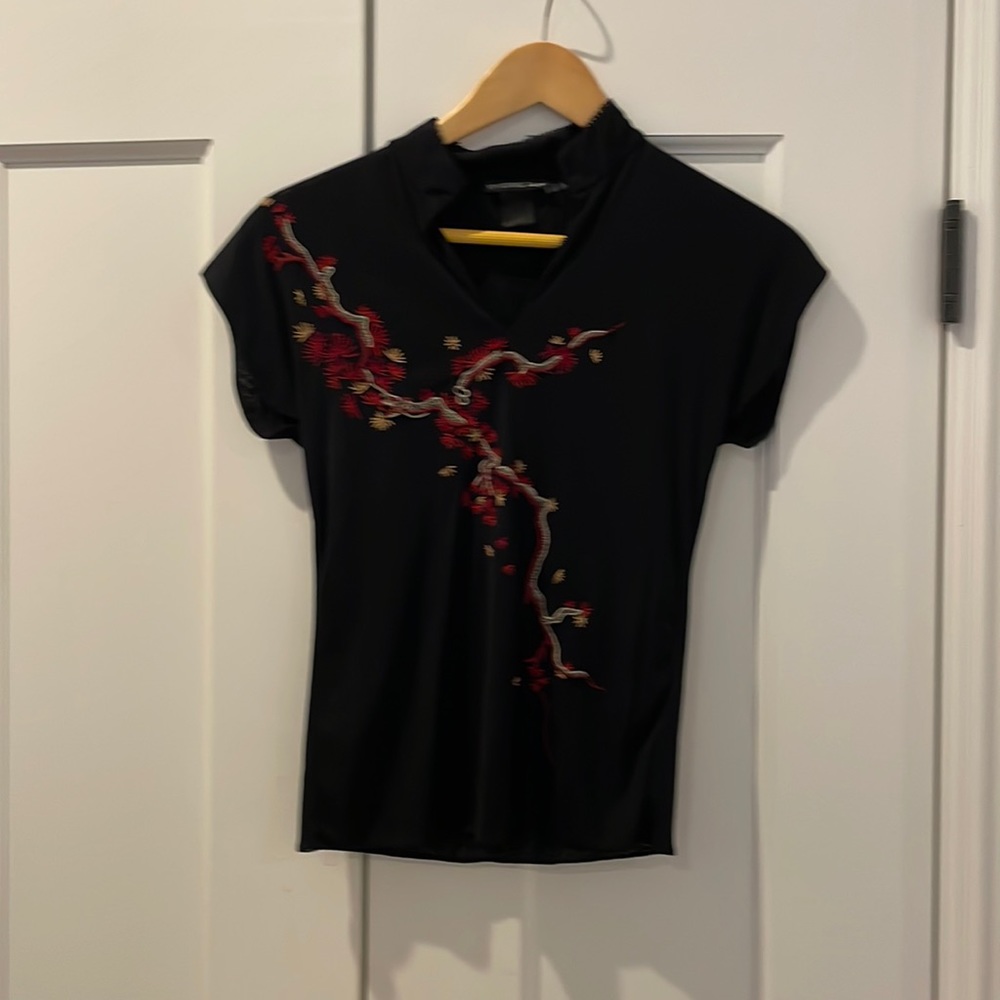 Vivienne Tam black top